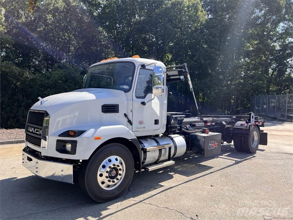 Mack MD7 42R Wechselfahrgestell