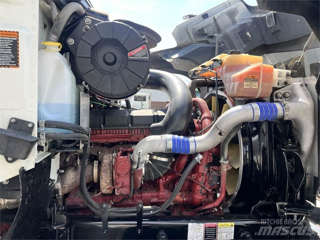 Mack PI64T Sattelzugmaschinen