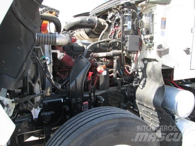 Mack PI64T Sattelzugmaschinen