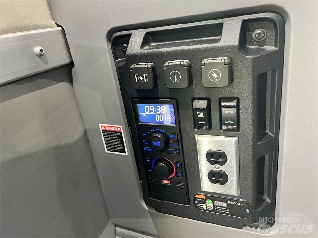 Mack PI64T Sattelzugmaschinen