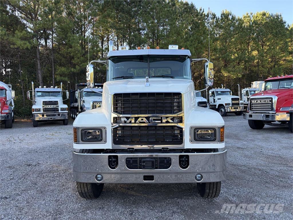 Mack PI64T Sattelzugmaschinen