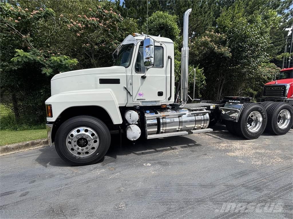Mack PI64T Sattelzugmaschinen