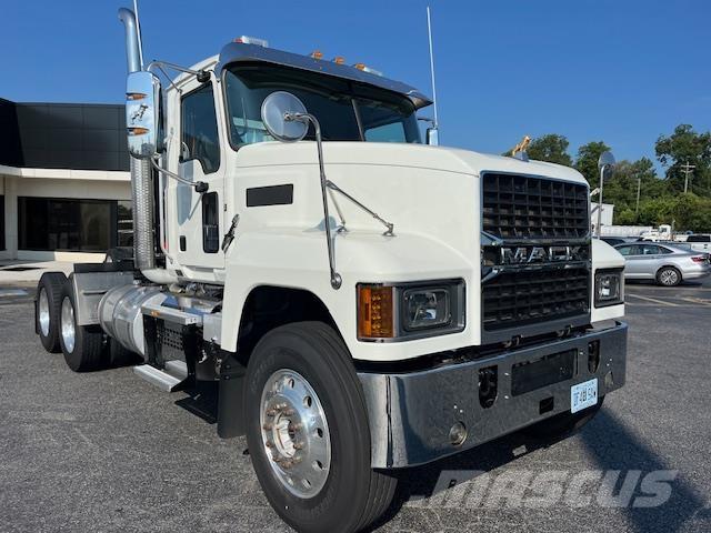 Mack PI64T Sattelzugmaschinen