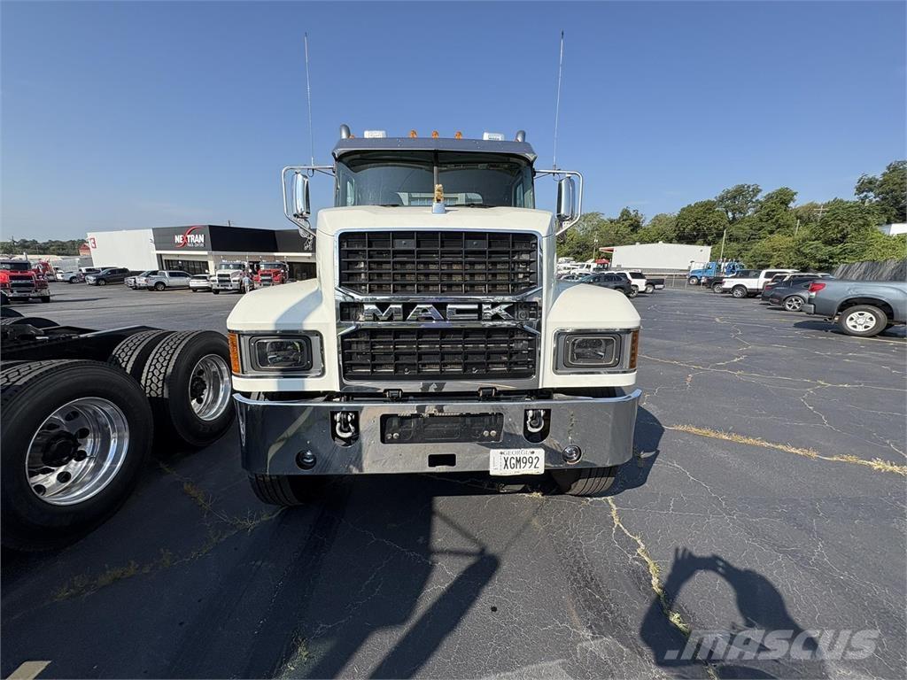 Mack PI64T Sattelzugmaschinen