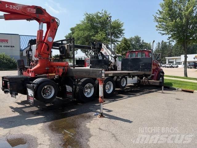 Sterling TRUCK LT9522 Sattelzugmaschinen