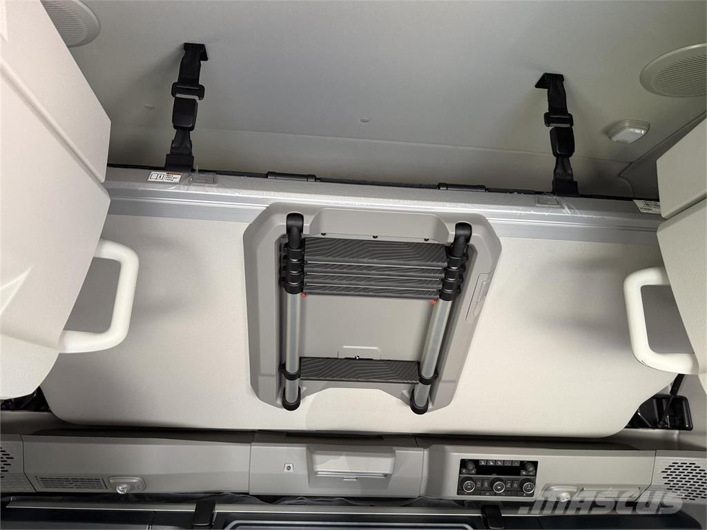 Volvo NEW VNL860 Sattelzugmaschinen