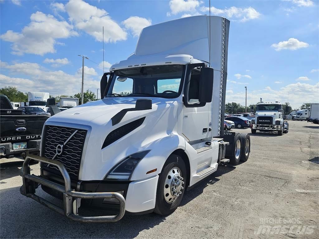 Volvo VNL62T300 Sattelzugmaschinen