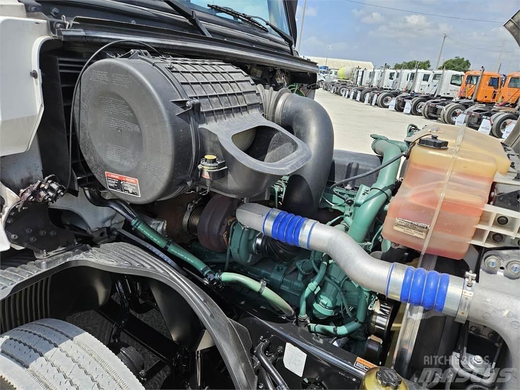 Volvo VNL62T300 Sattelzugmaschinen