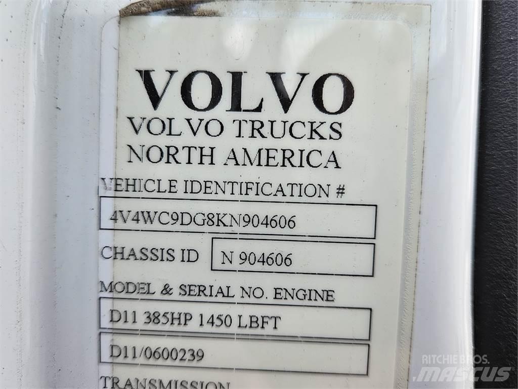 Volvo VNL64T300 Sattelzugmaschinen