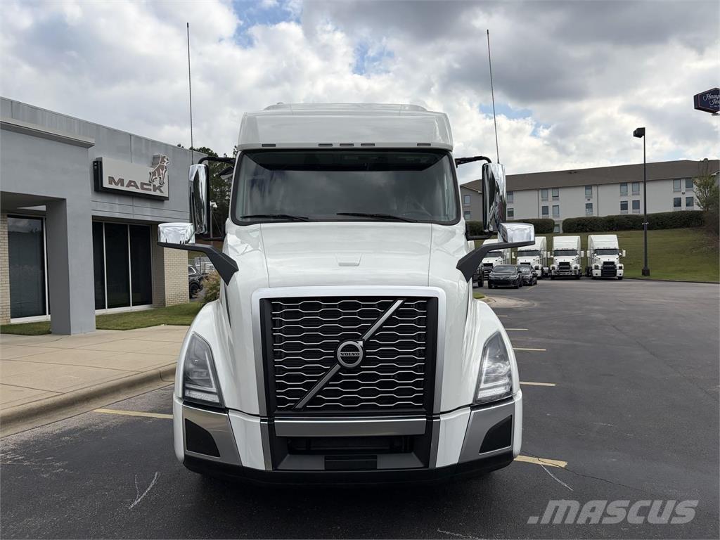 Volvo VNL64T740 Sattelzugmaschinen
