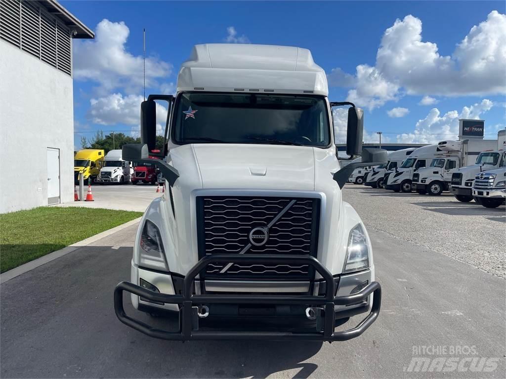 Volvo VNL64T760 Sattelzugmaschinen