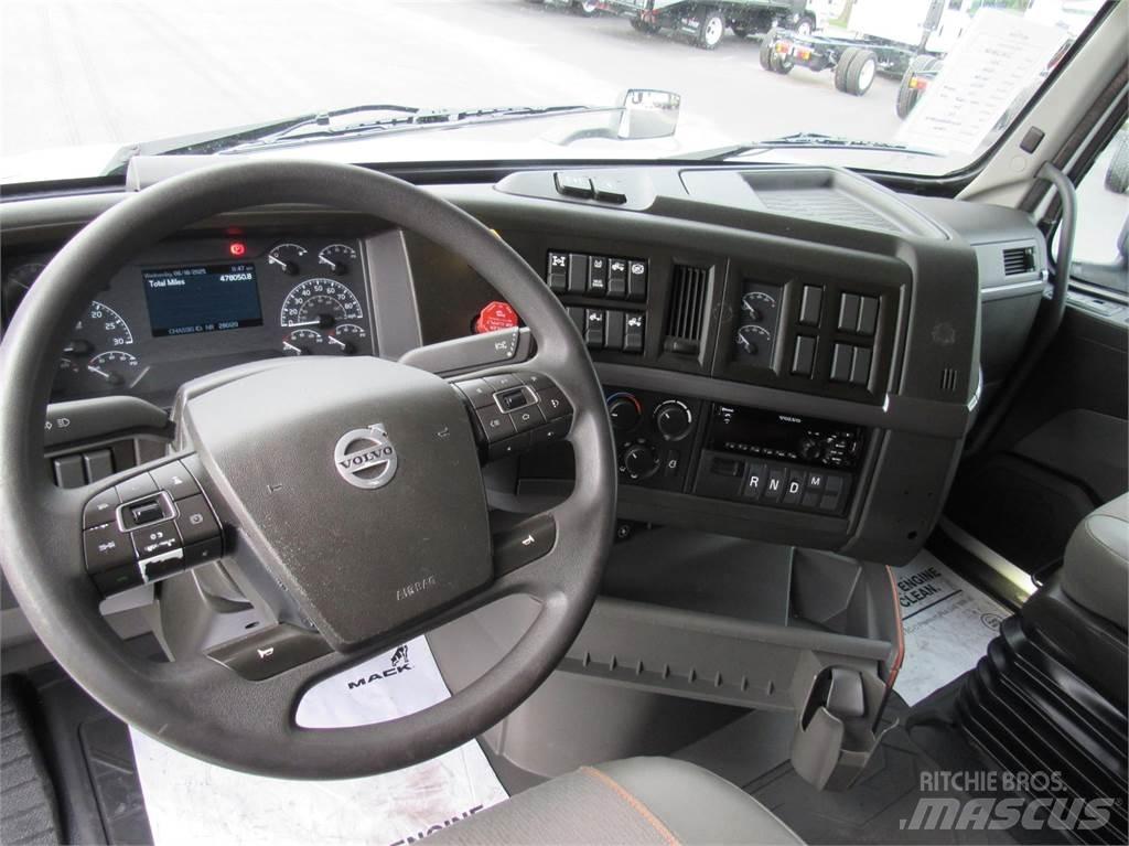 Volvo VNL64T760 Sattelzugmaschinen