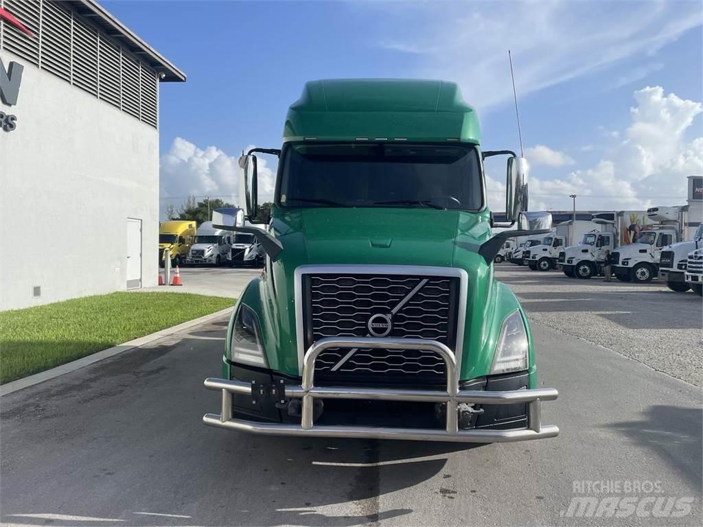 Volvo VNL64T760 Sattelzugmaschinen