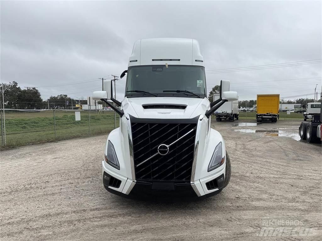 Volvo VNL64T860 Sattelzugmaschinen