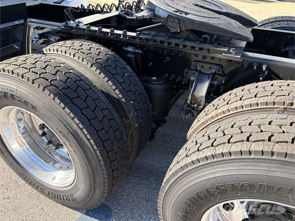 Volvo VNR64T300 Sattelzugmaschinen