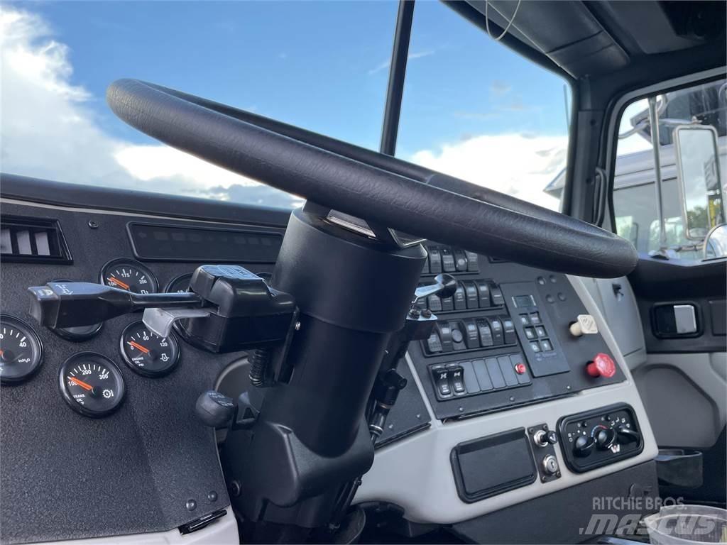 Wstar 4700SB Andere Fahrzeuge