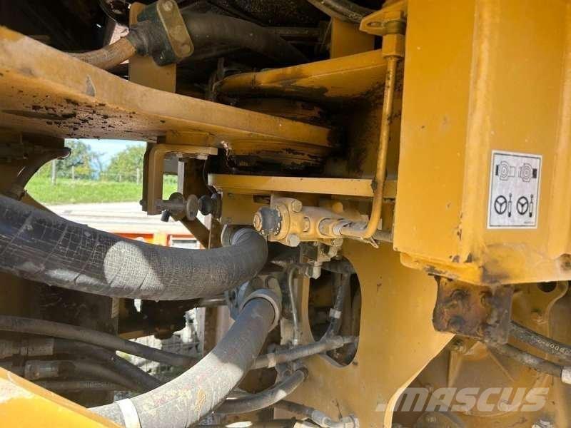 CAT 966G Radlader
