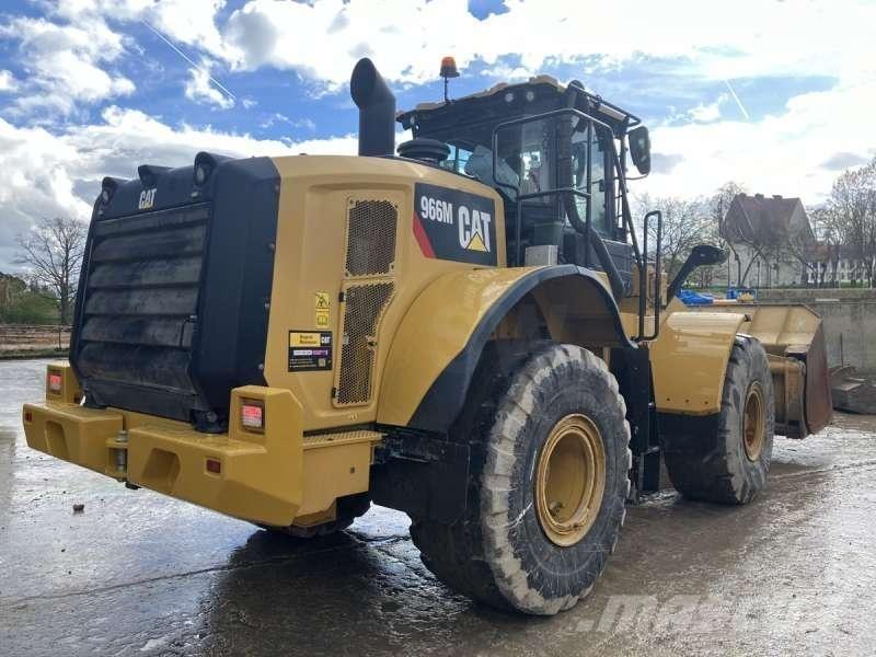 CAT 966M Radlader