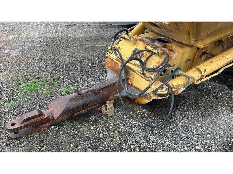 CAT D250B Kipper