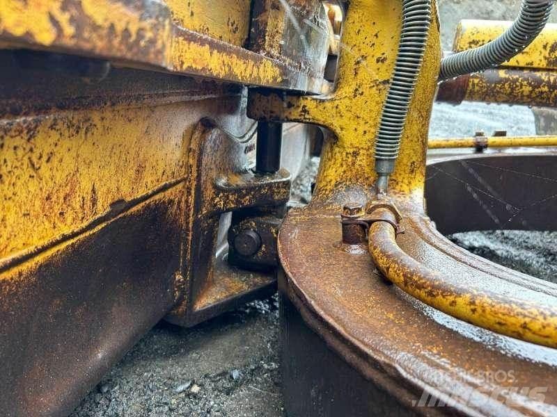 CAT D4H LGP Bulldozer