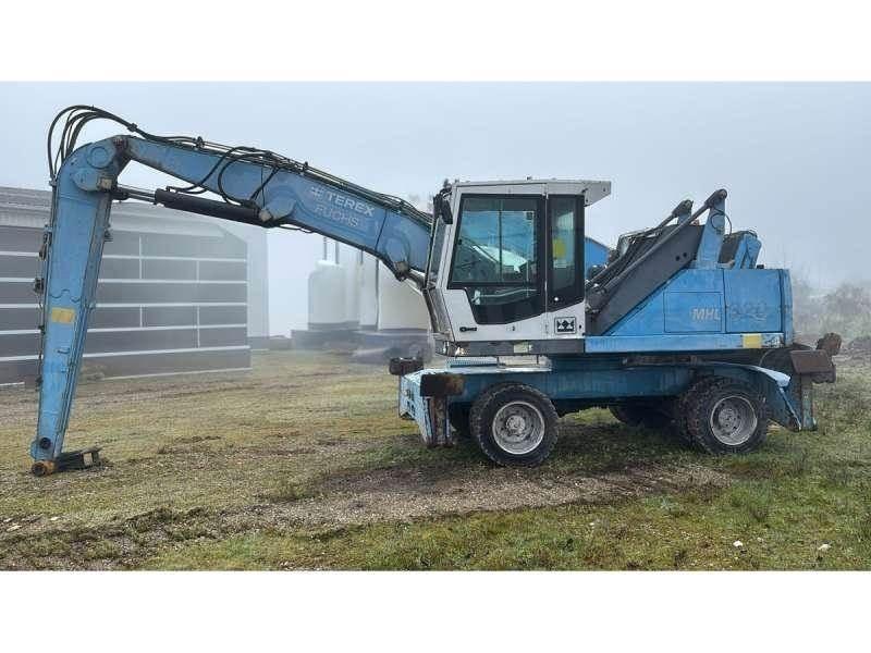 Fuchs MHL320 Materialumschlag