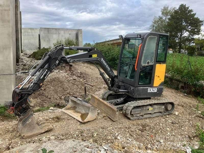 Volvo ECR25D Minibagger < 7t