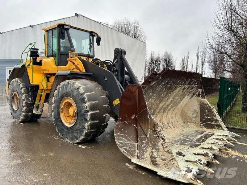 Volvo L220H Radlader