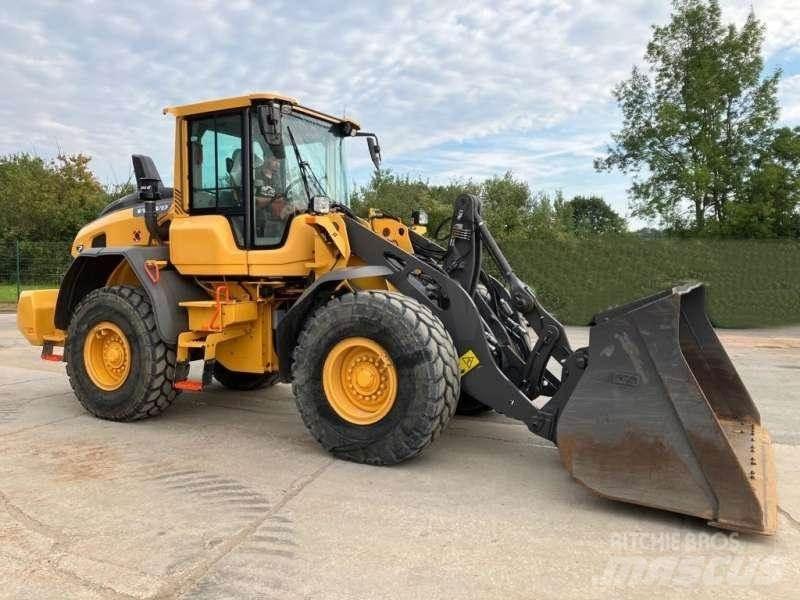 Volvo L90H Radlader