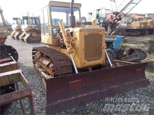 CAT D4D Bulldozer