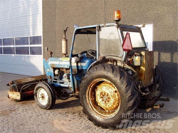 Ford 2000 Traktoren