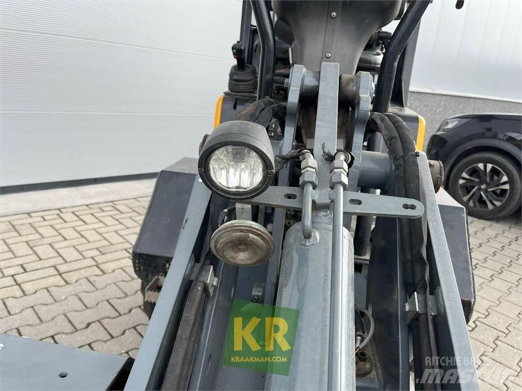 GiANT D332 Hoflader
