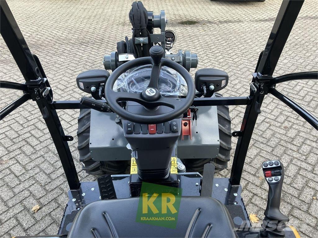 GiANT G2700 HD+ Hoflader