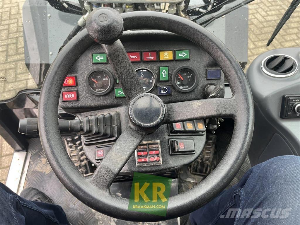 GiANT V5003 Hoflader