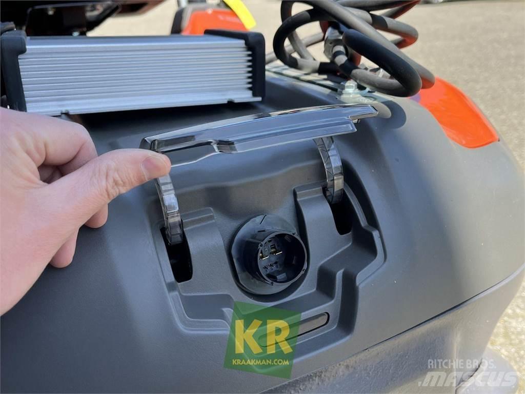 Husqvarna R200iX Reitermäher