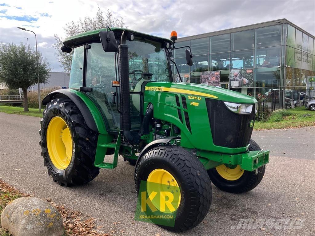 John Deere 5085M Traktoren