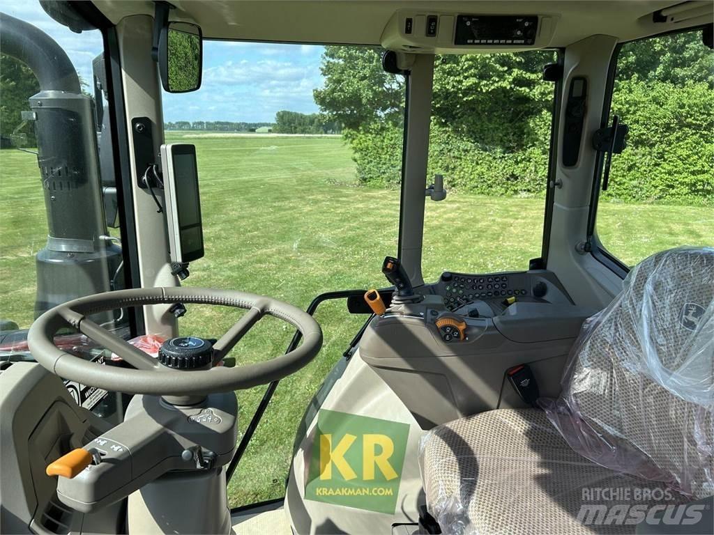 John Deere 6120M Traktoren