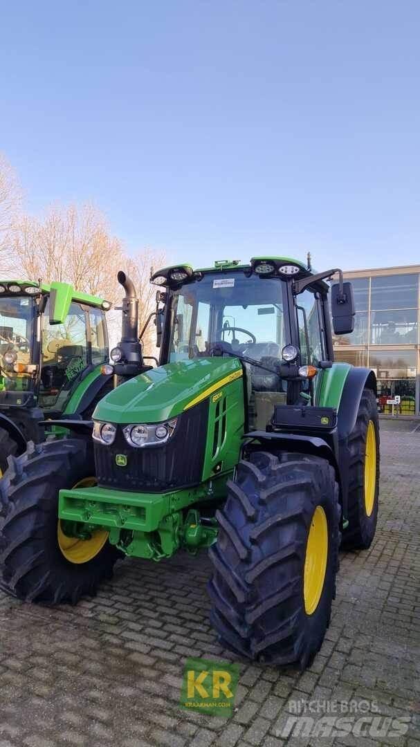 John Deere 6120M Traktoren