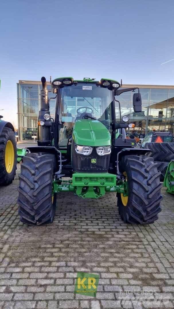 John Deere 6120M Traktoren