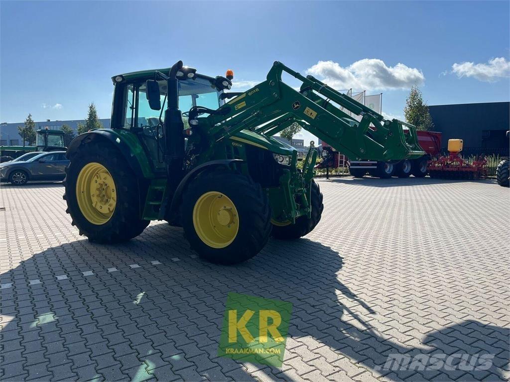 John Deere 6120M Traktoren