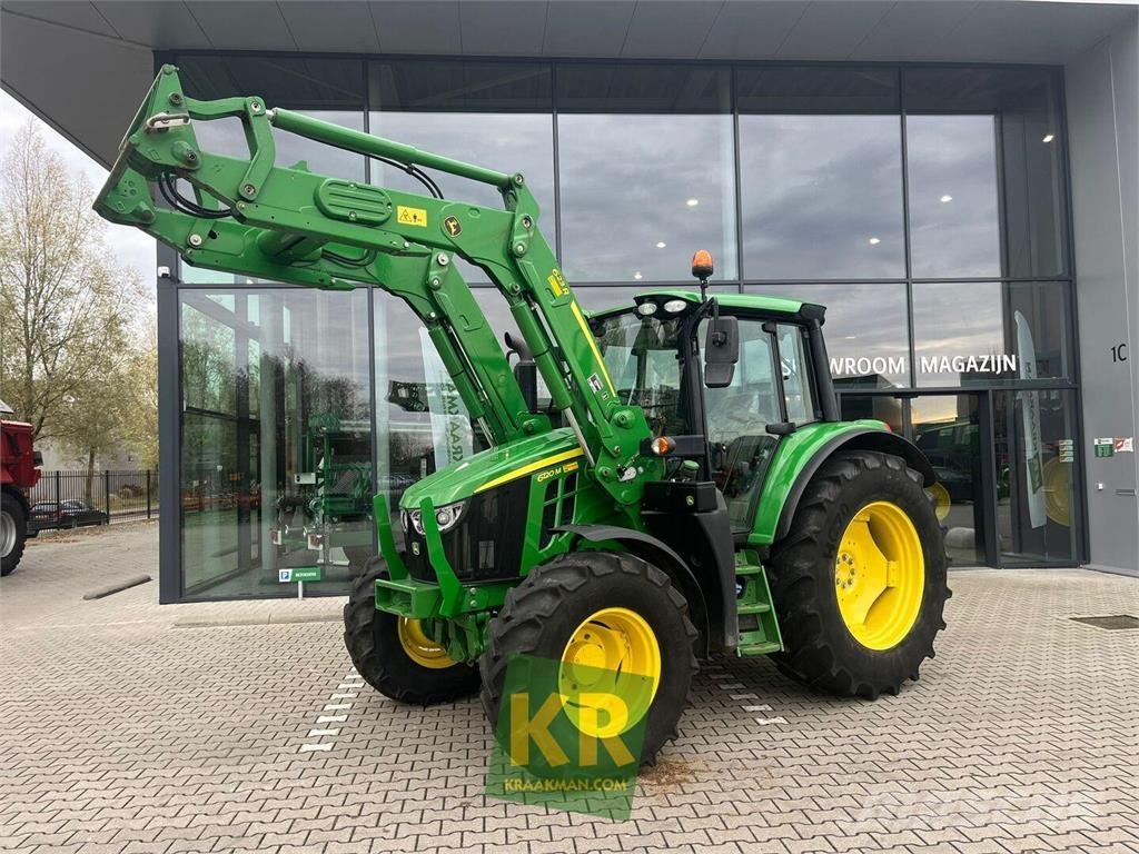 John Deere 6120M Traktoren