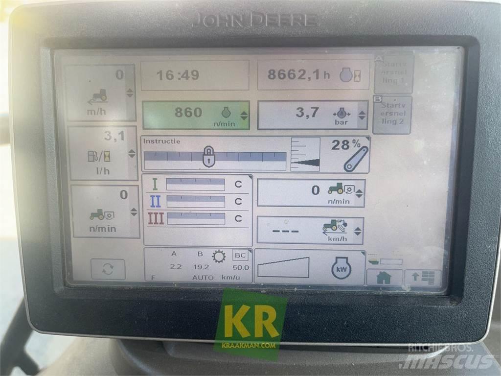 John Deere 6150R Traktoren