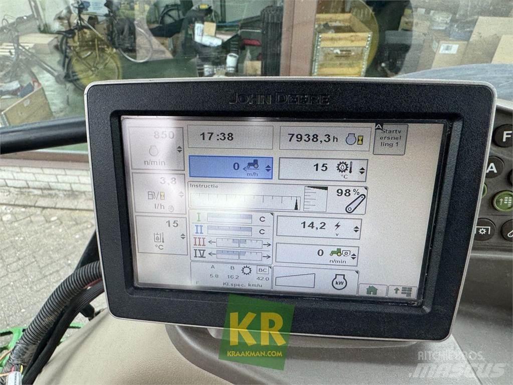 John Deere 6150R Traktoren