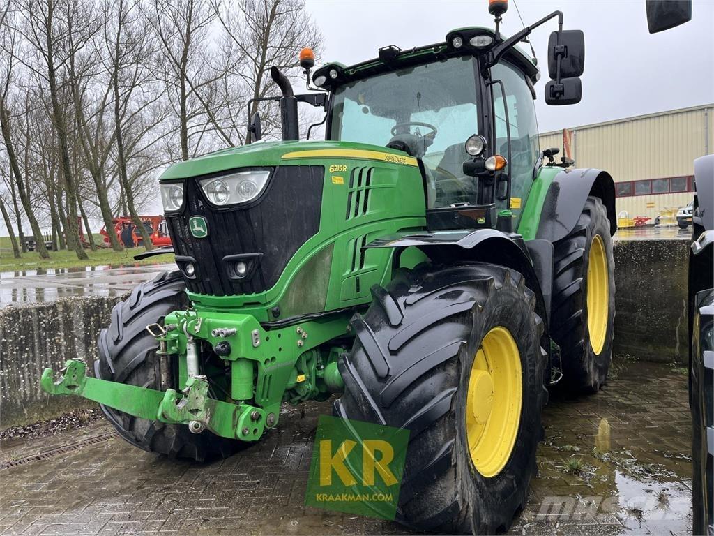 John Deere 6215R Traktoren
