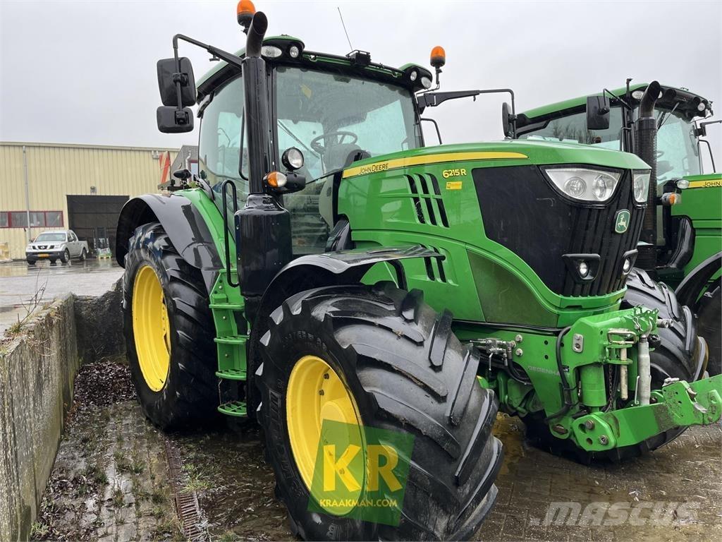 John Deere 6215R Traktoren