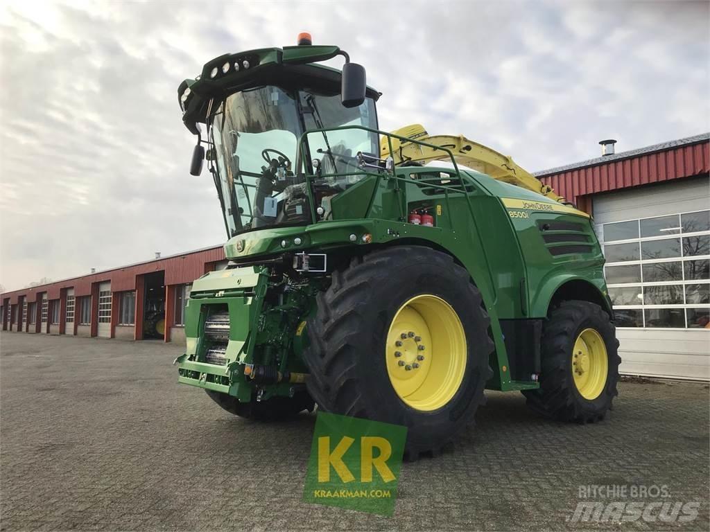John Deere 8500 Feldhäcksler
