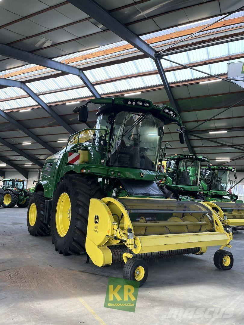 John Deere 8600 Feldhäcksler