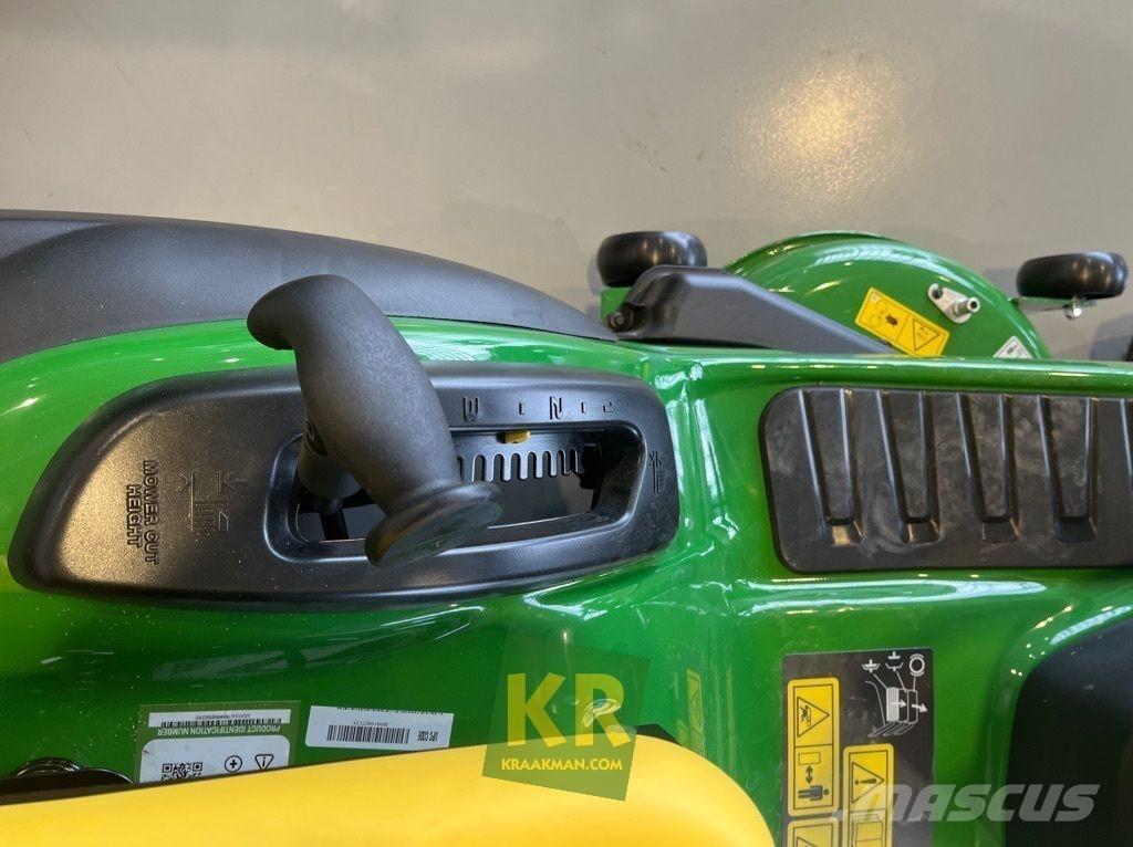 John Deere X167R Reitermäher