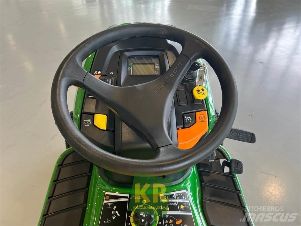 John Deere X380 Reitermäher