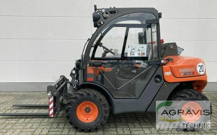 Ausa T144H Teleskoplader für Landwirtschaft