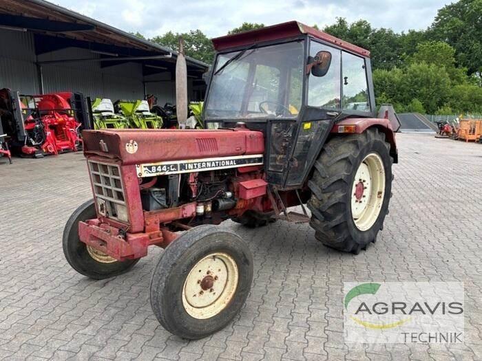 Case IH 844 S Traktoren